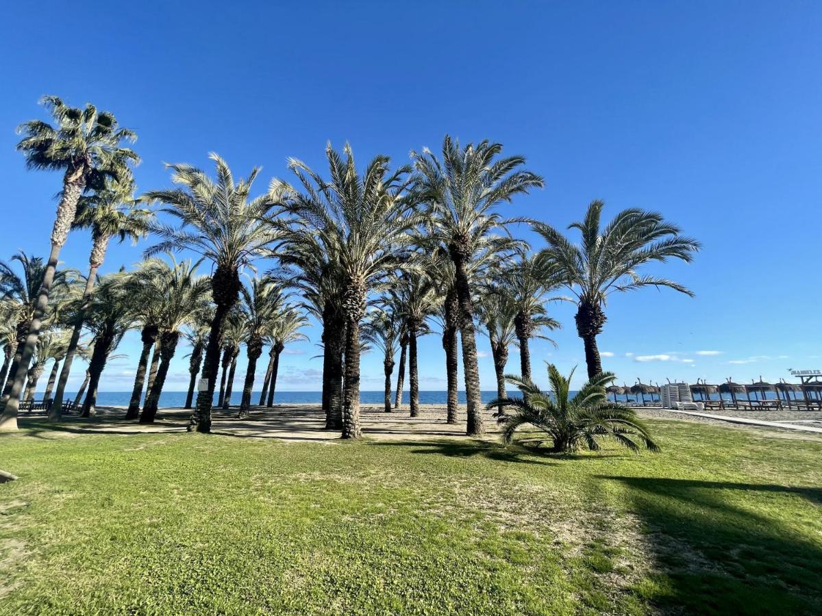 Exclusive Beachfront Apartment Torremolinos - Pool - Paddle - Tenis - Wifi - Central Aircon Экстерьер фото